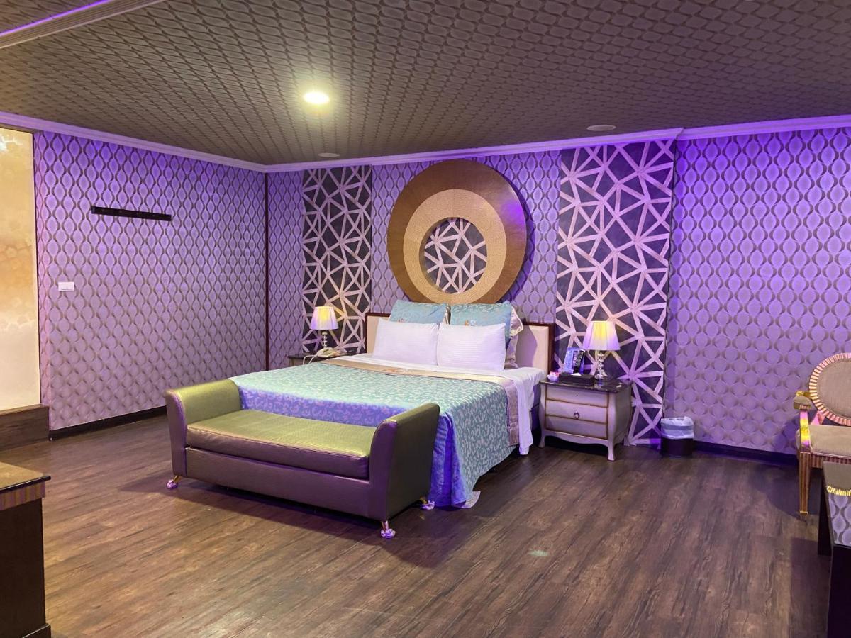Huang Xing Motel Pingtung Екстериор снимка