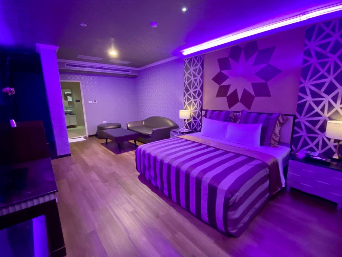 Huang Xing Motel Pingtung Екстериор снимка