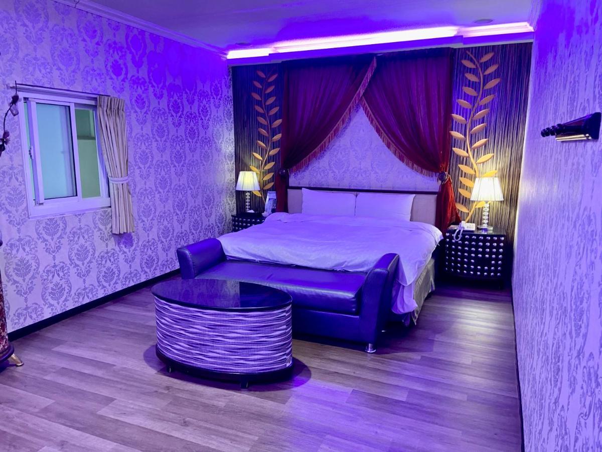 Huang Xing Motel Pingtung Екстериор снимка