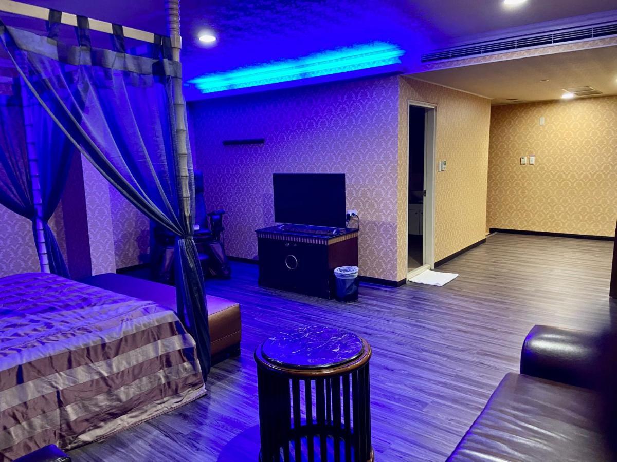 Huang Xing Motel Pingtung Екстериор снимка