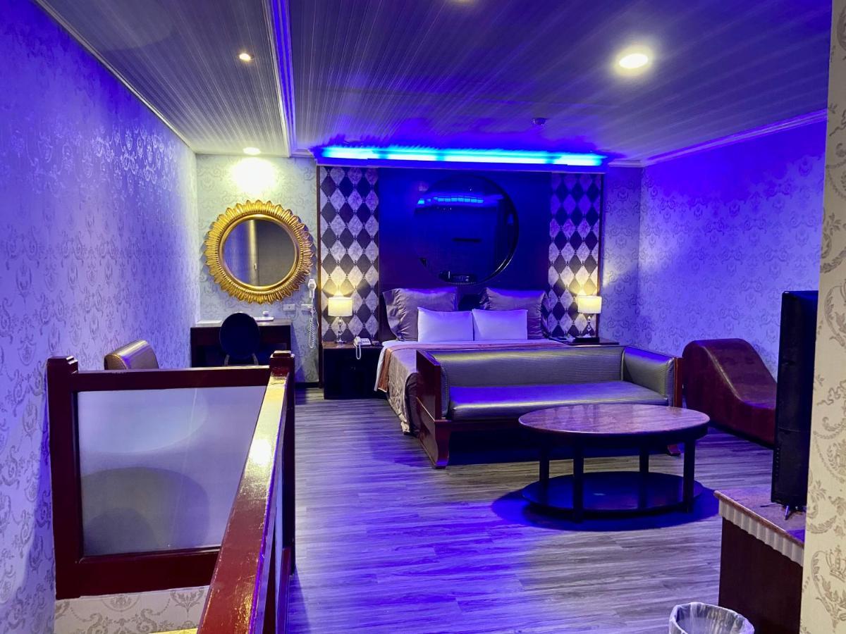 Huang Xing Motel Pingtung Екстериор снимка