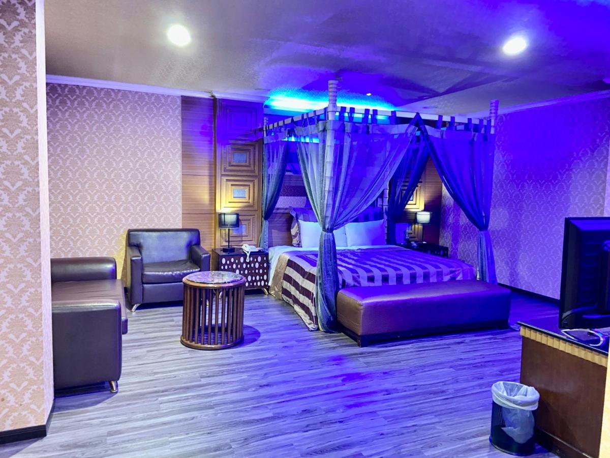 Huang Xing Motel Pingtung Екстериор снимка