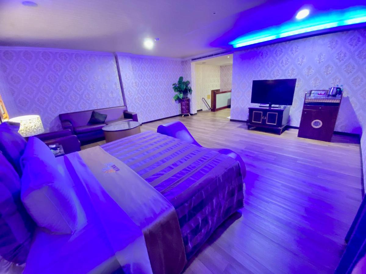 Huang Xing Motel Pingtung Екстериор снимка