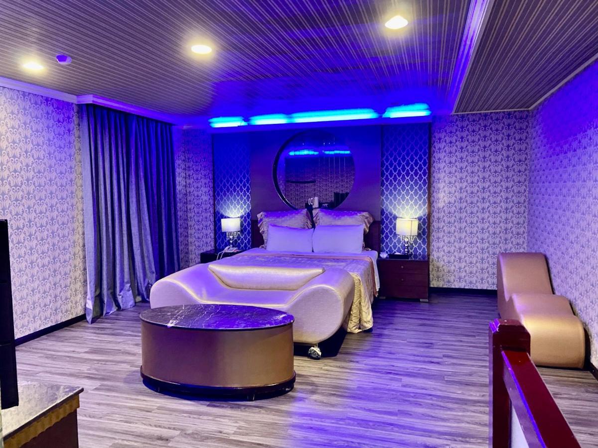 Huang Xing Motel Pingtung Екстериор снимка